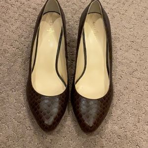 COLE HAAN BROWN PUMP SIZE 8.5 NWT